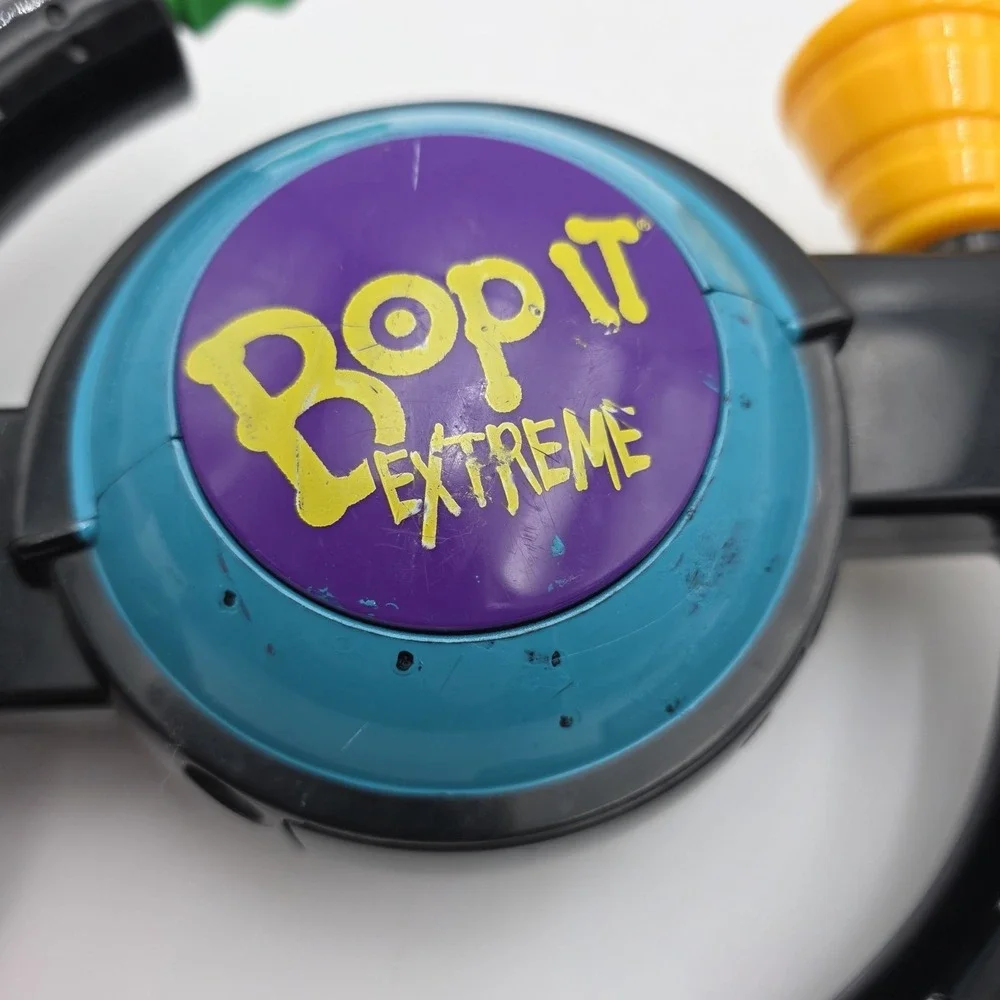 Bop It Extreme Vintage Toy Talking Handheld Game Electronic Hasbro 1998 WORKS